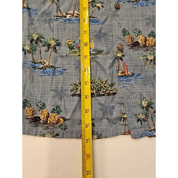 Campia Moda rayon tropical print Aloha shirt in a blueish grey color. Size M - Picture 5 of 7